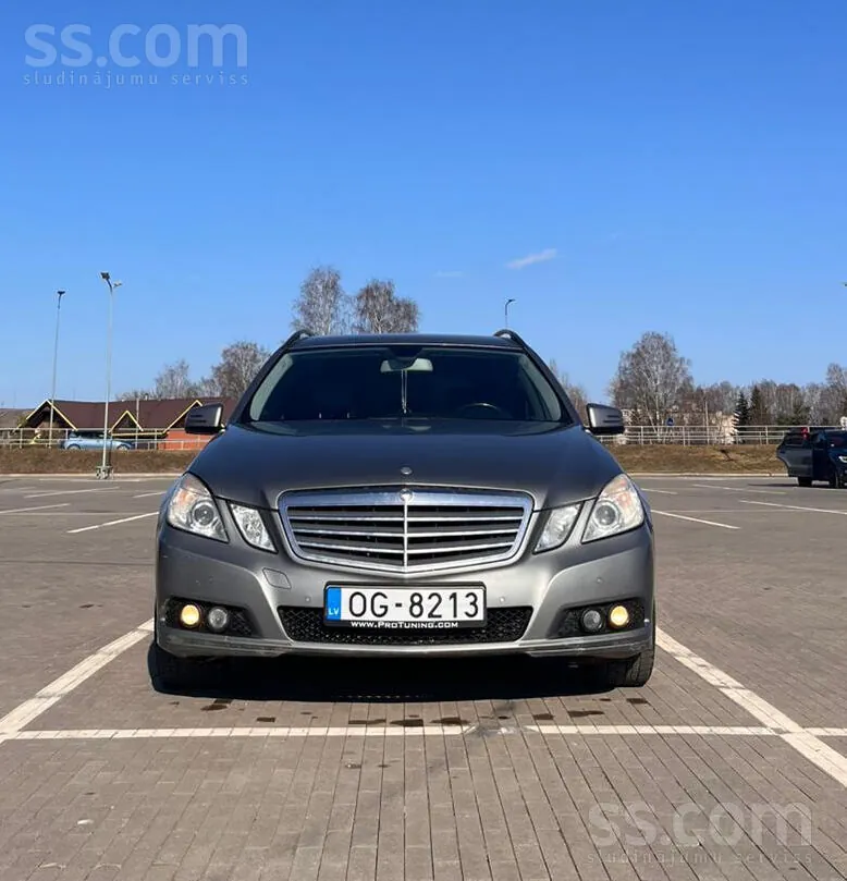 Mercedes-Benz E200 2012 photo 5