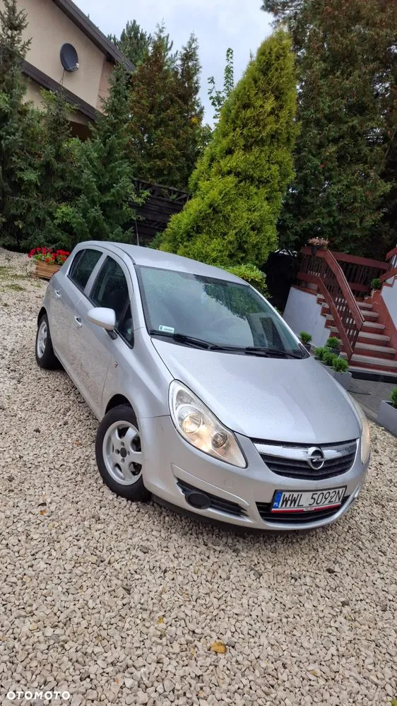 Opel Corsa 2010 photo 2
