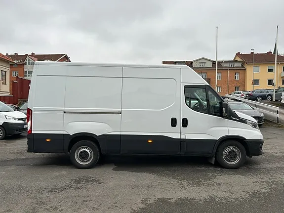 Iveco Daily 2023 photo 5