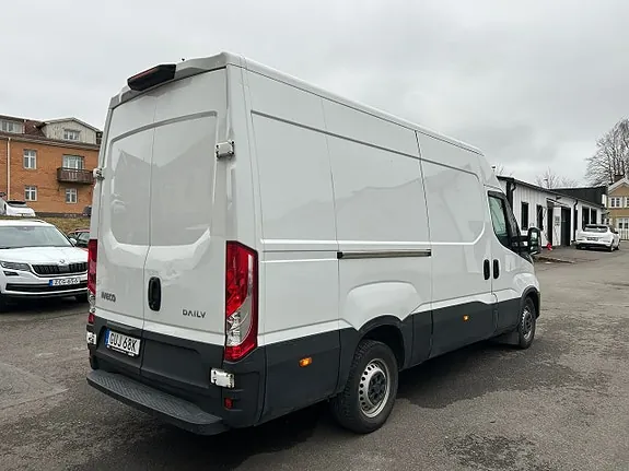 Iveco Daily 2023 photo 3