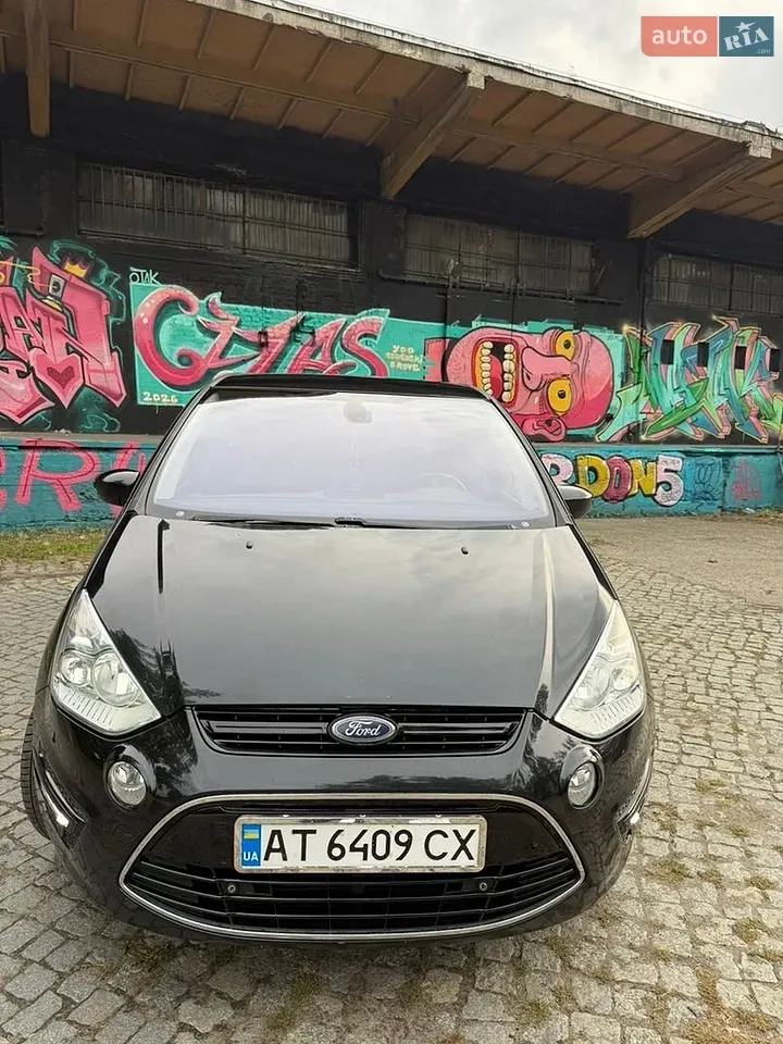 Ford S-Max 2011 photo 4