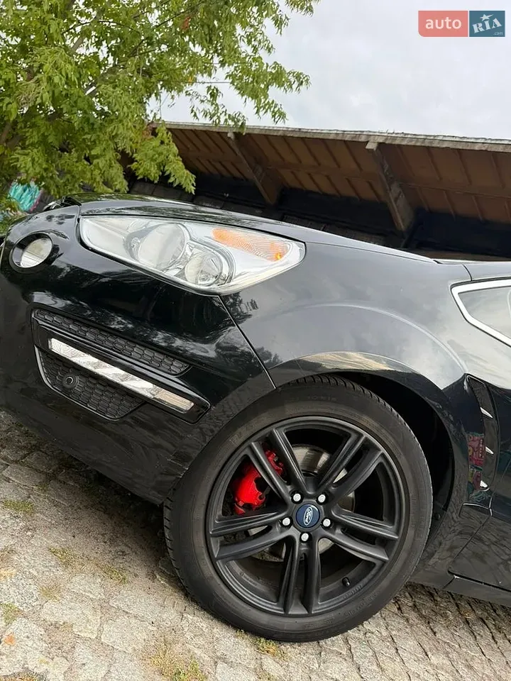Ford S-Max 2011 photo 3