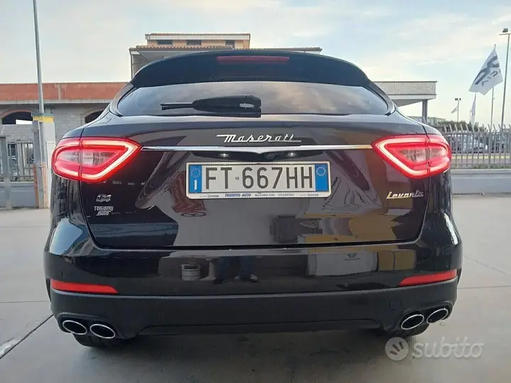 Maserati Levante 2018 photo 5
