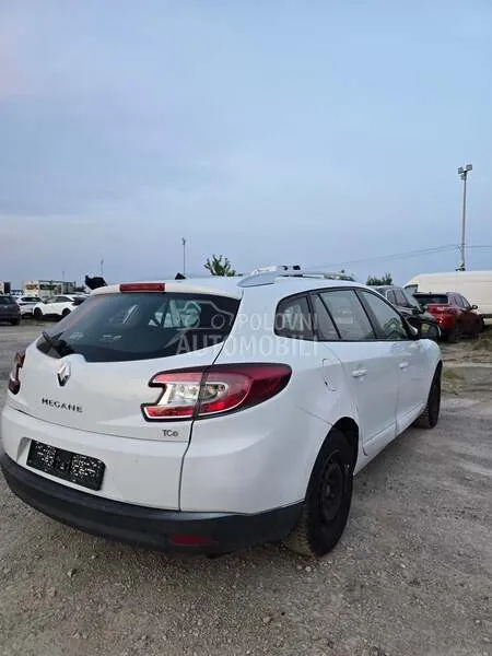 Renault Megane 2013 photo 2