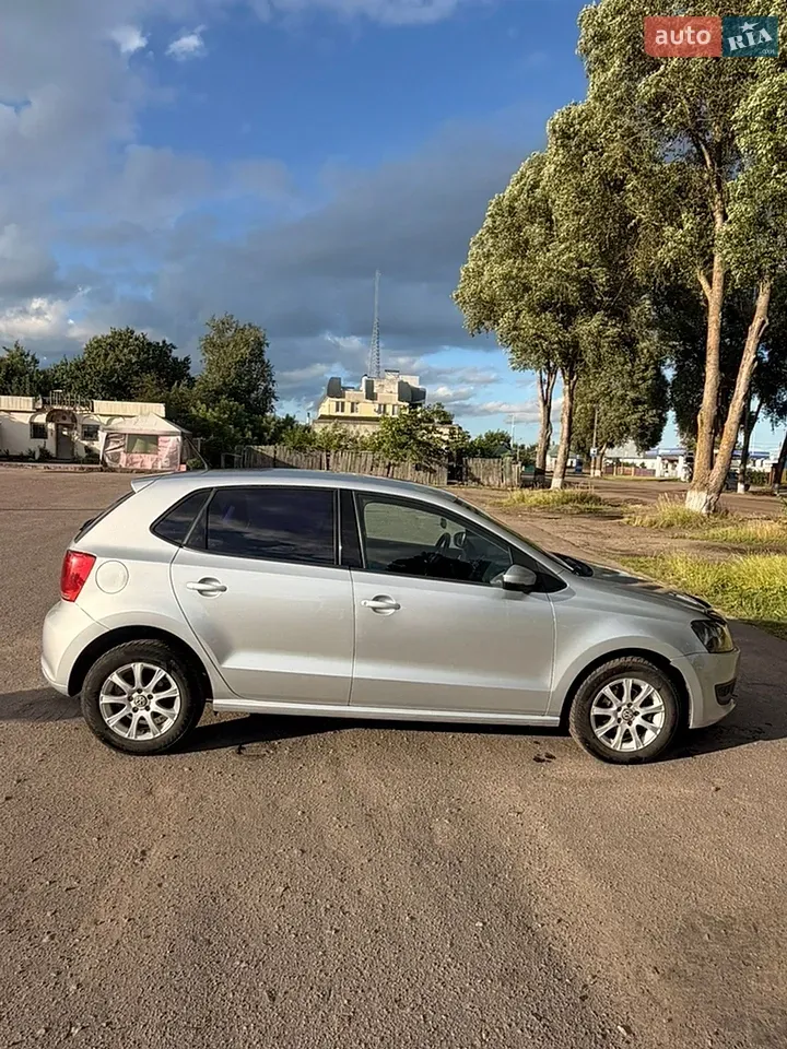 Volkswagen Polo 2009 photo 3