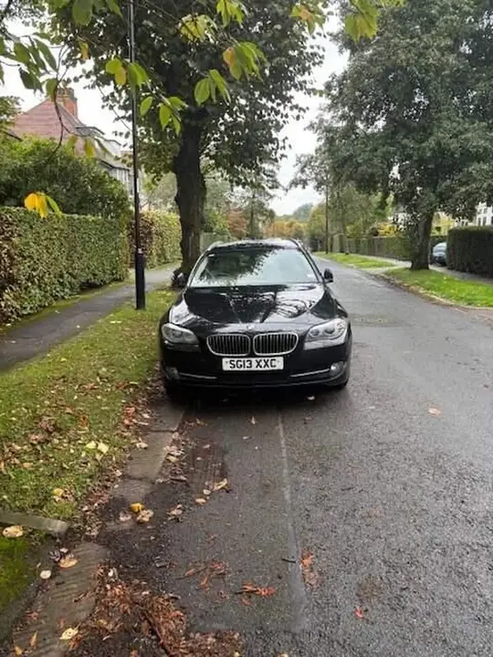 BMW 5 Series 2013 photo 2
