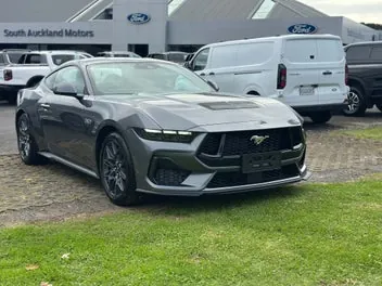 Ford Mustang 2026 photo 2