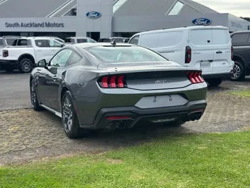 Ford Mustang 2026 photo 5
