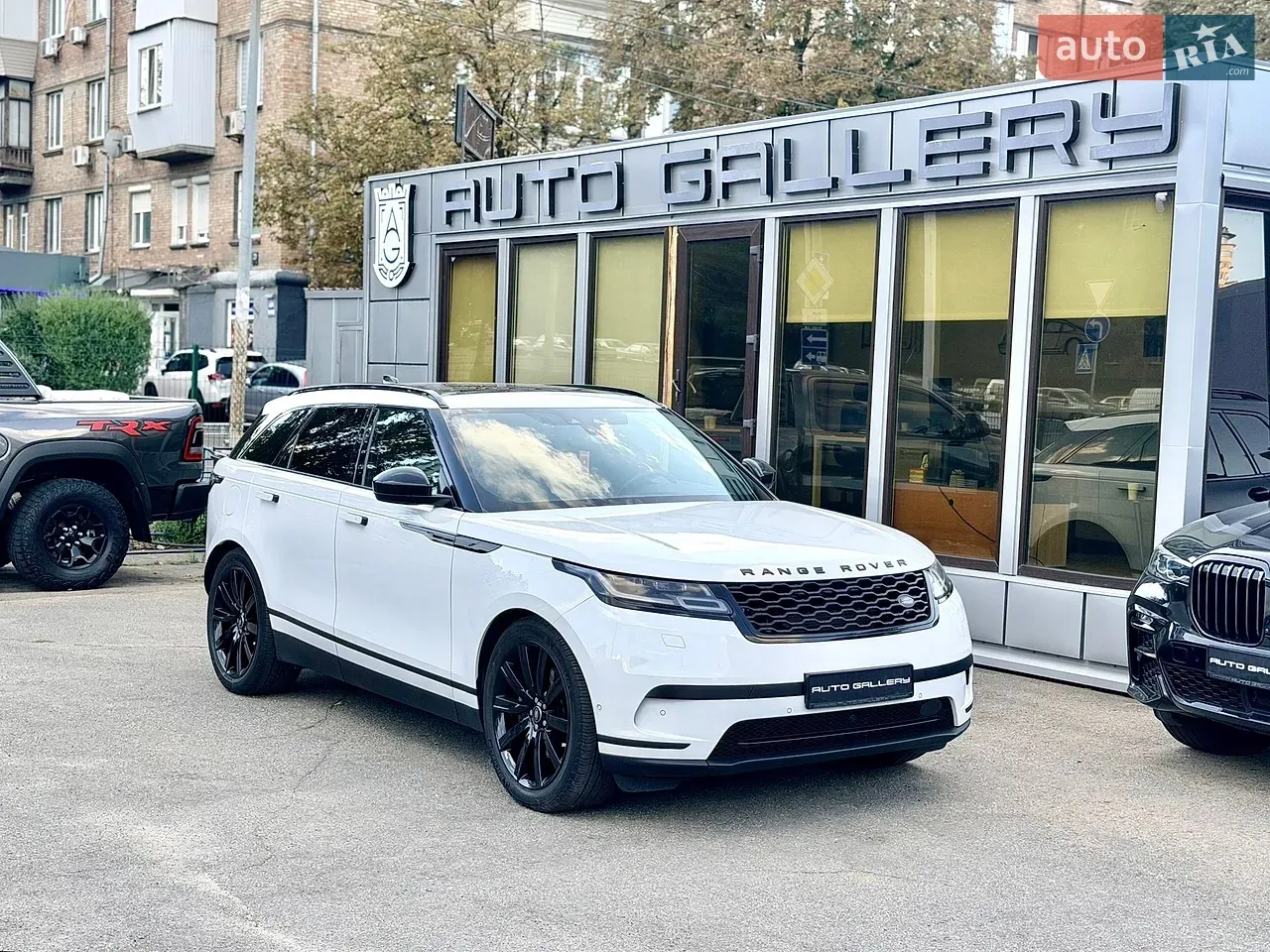 Land Rover Range Rover Velar 2017 photo 4