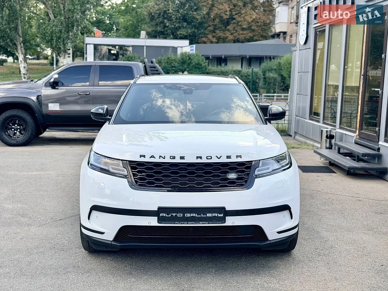 Land Rover Range Rover Velar 2017 photo 2