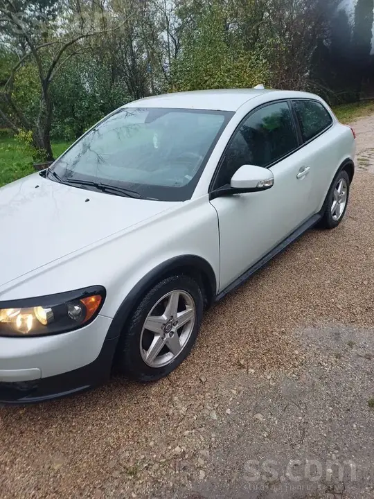 Volvo C30 2009 photo 2