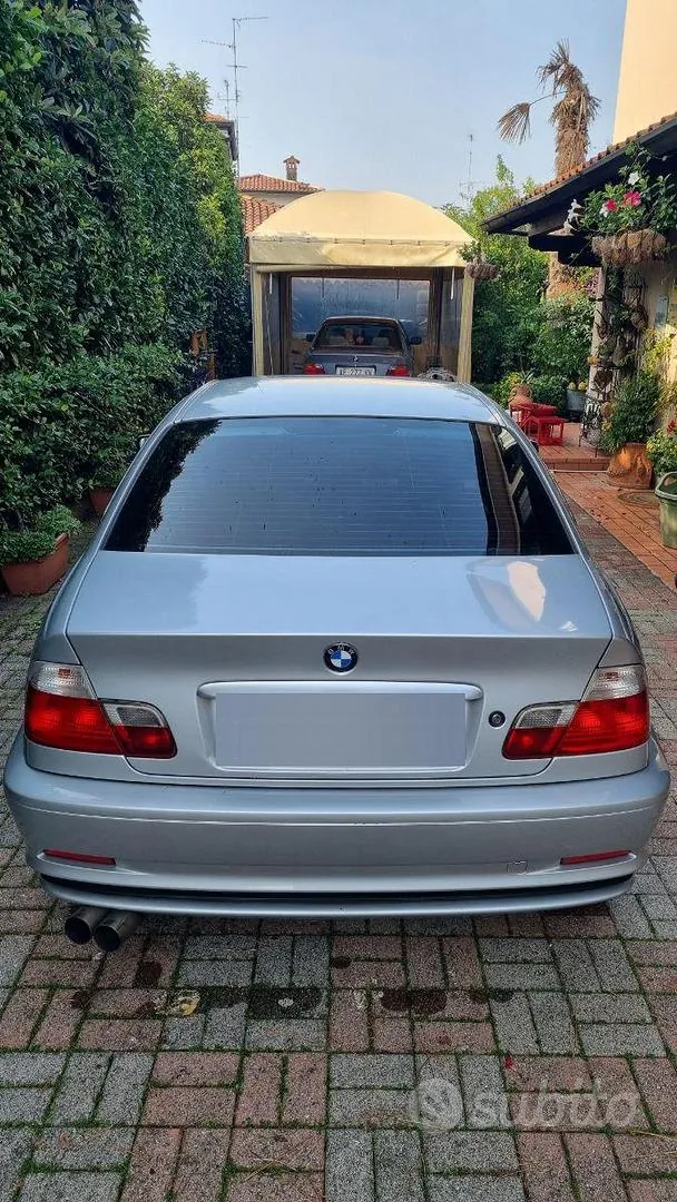 BMW E46 2002 photo 3