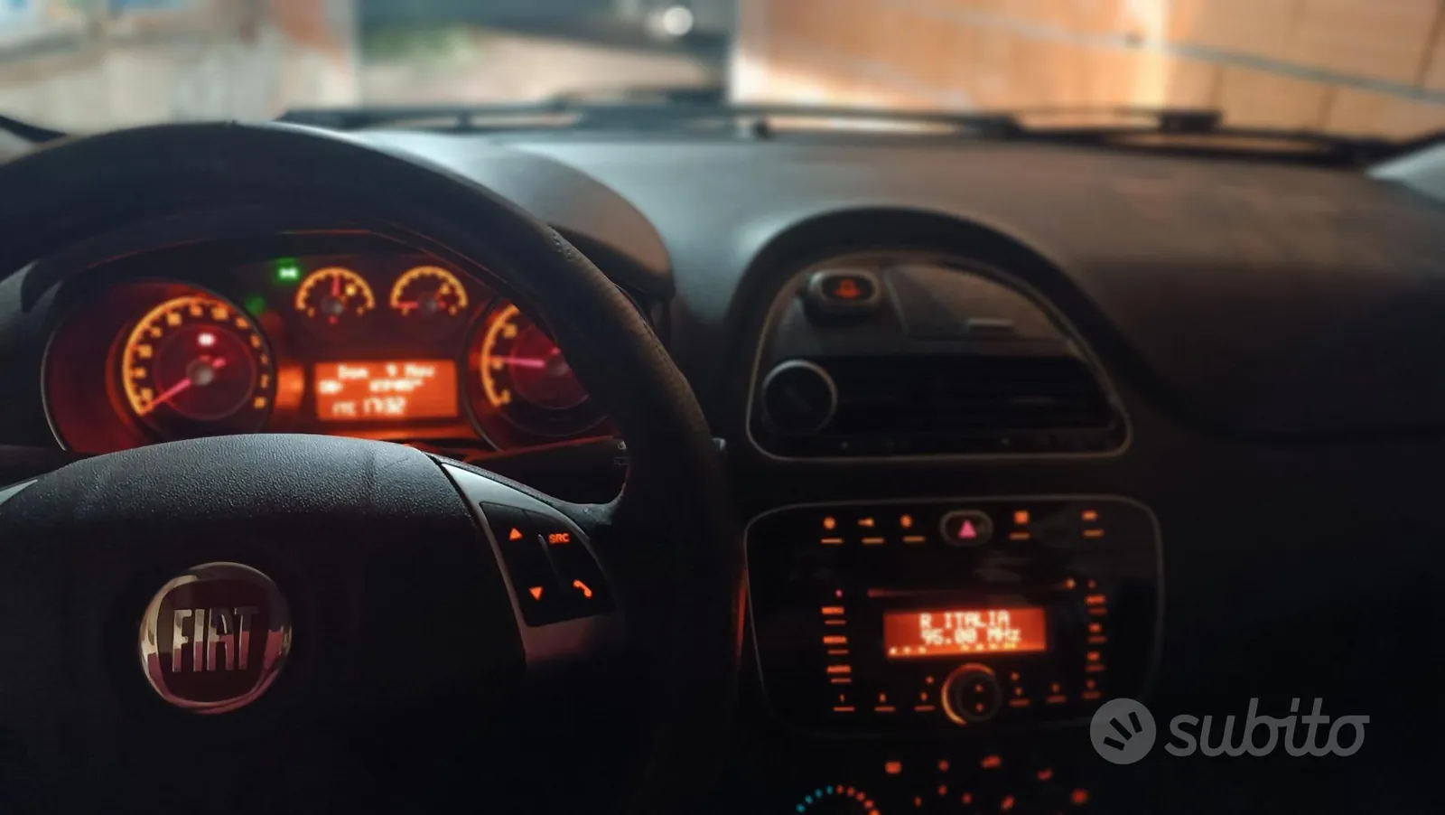 Fiat Punto Evo 2011 photo 4