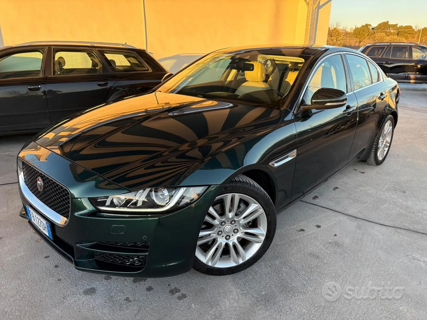 Jaguar Xe 2015 photo 5