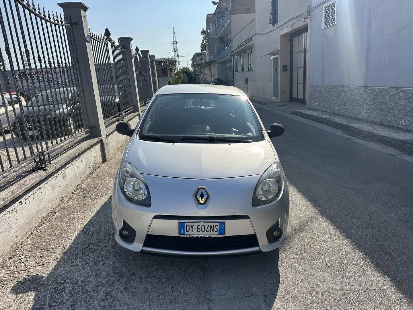 Renault Twingo 2010 photo 2