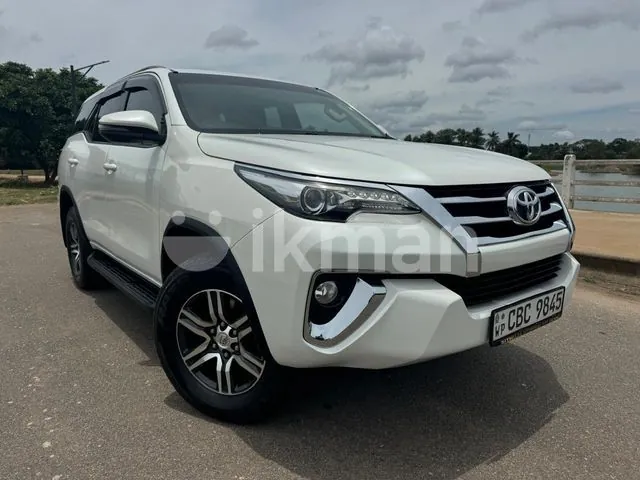 Toyota Fortuner 2018 photo 5