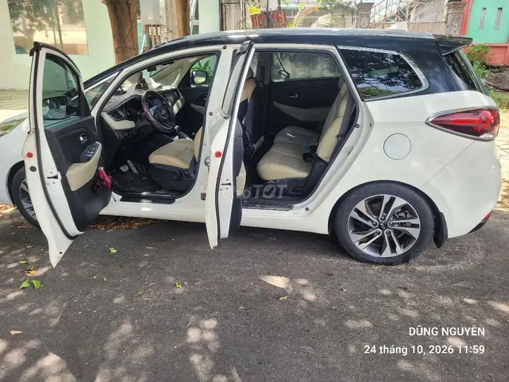 Kia Rondo 2018 photo 3