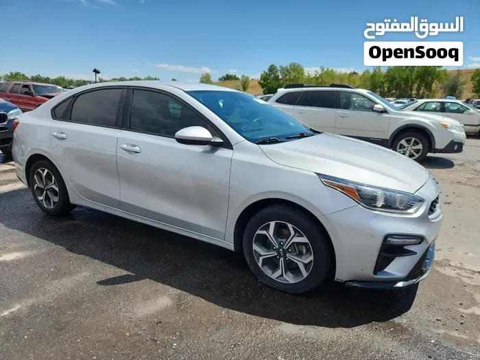 Kia Forte 2019 photo 2
