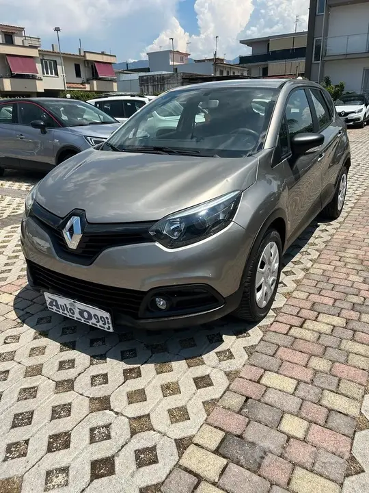 Renault Captur 2016 photo 2