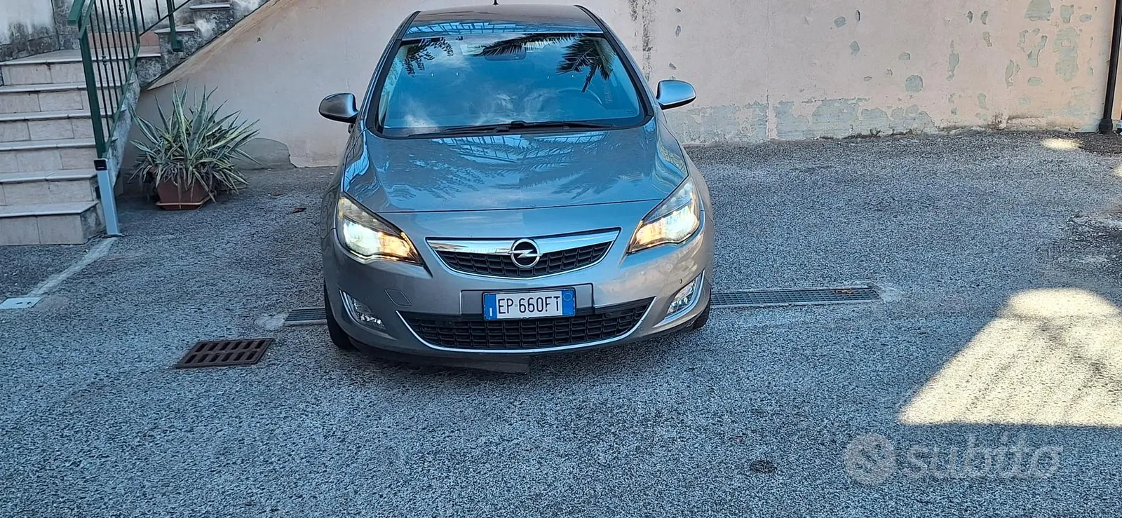 Opel Astra 2012 photo 5
