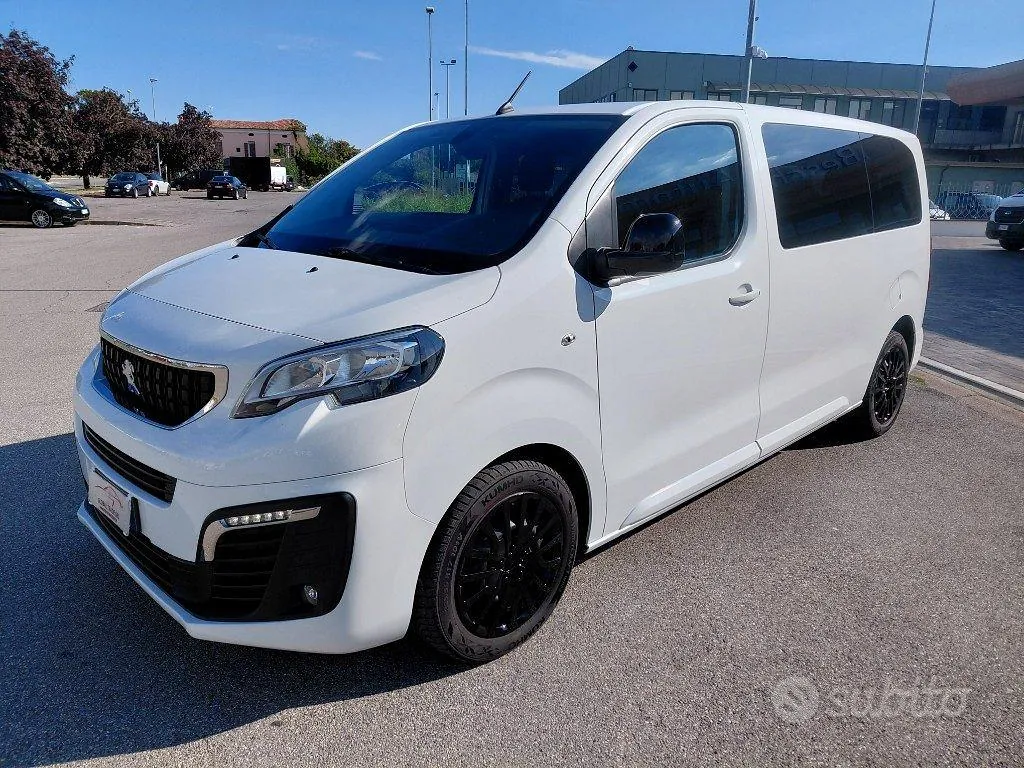 Peugeot Traveller 2022 photo 4