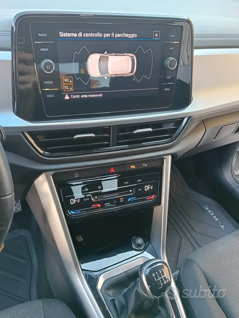 Volkswagen T-Roc 2024 photo 3