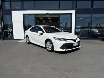 Toyota Camry 2019 photo 2