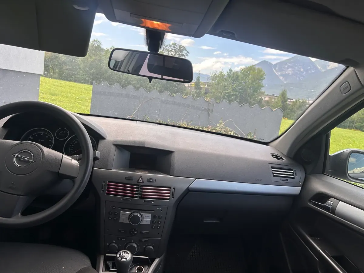 Opel Astra 2005 photo 3