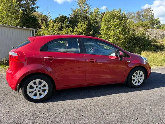 Kia Rio 2014 photo 3