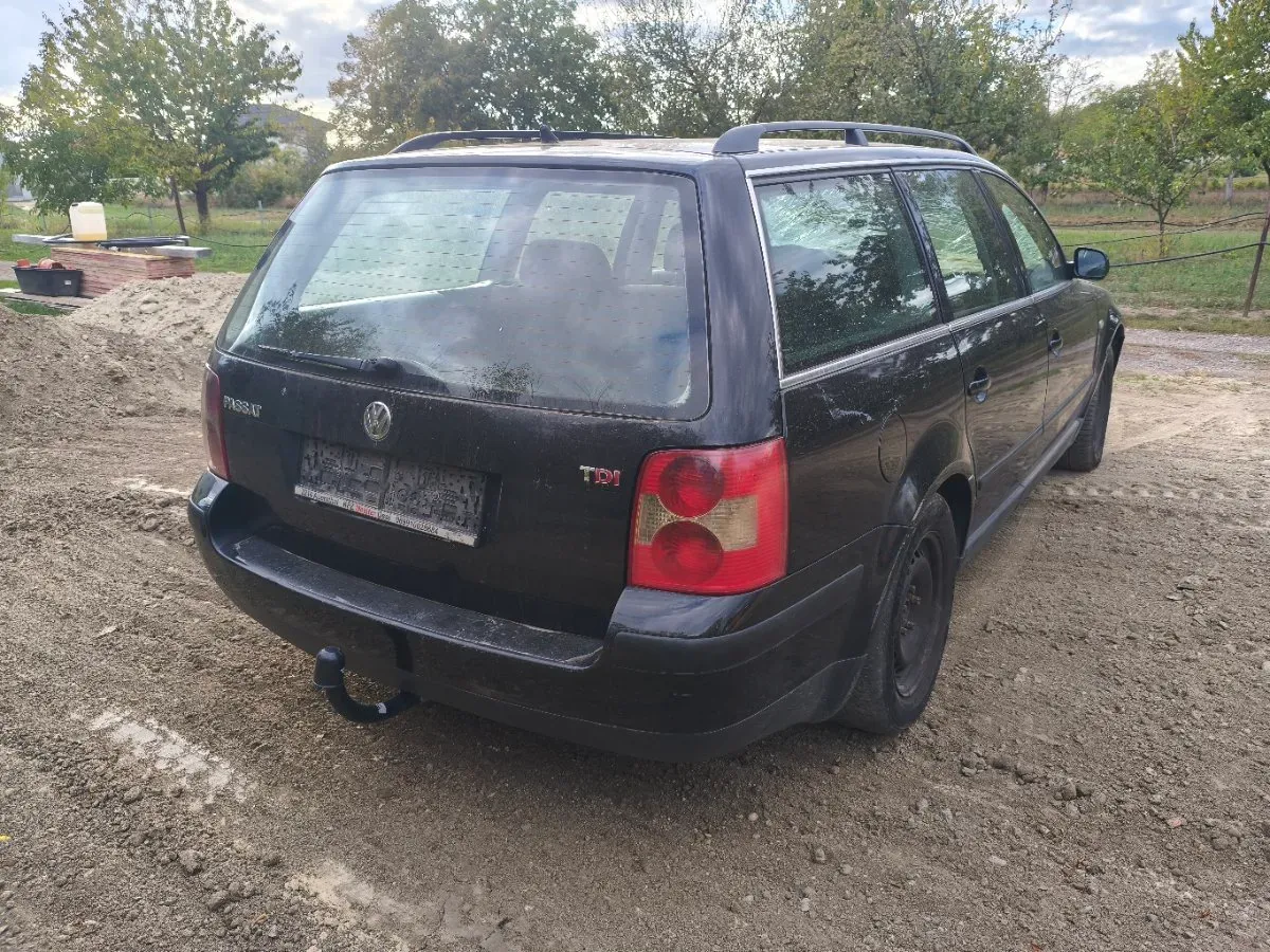 Volkswagen Passat 2002 photo 2