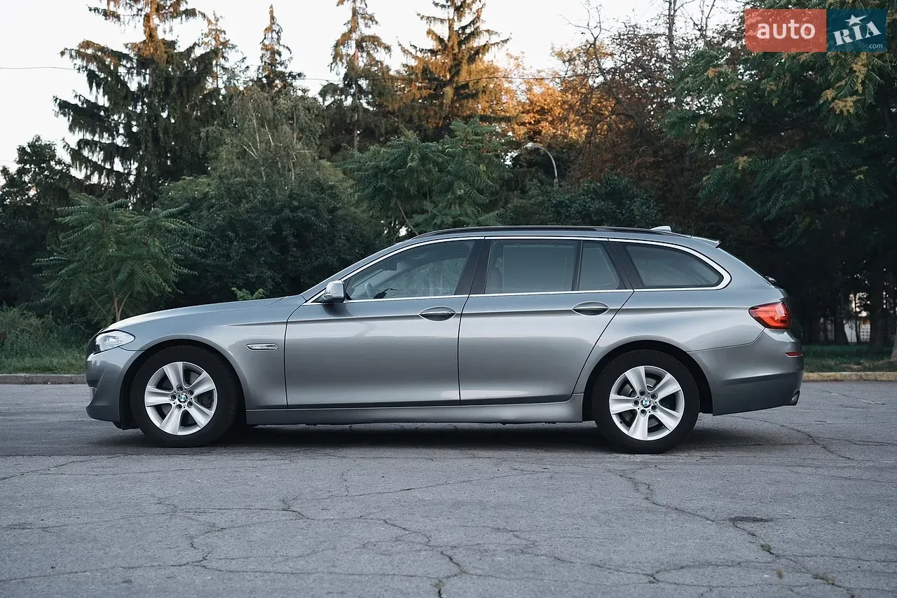 BMW 5 Series 2012 photo 4