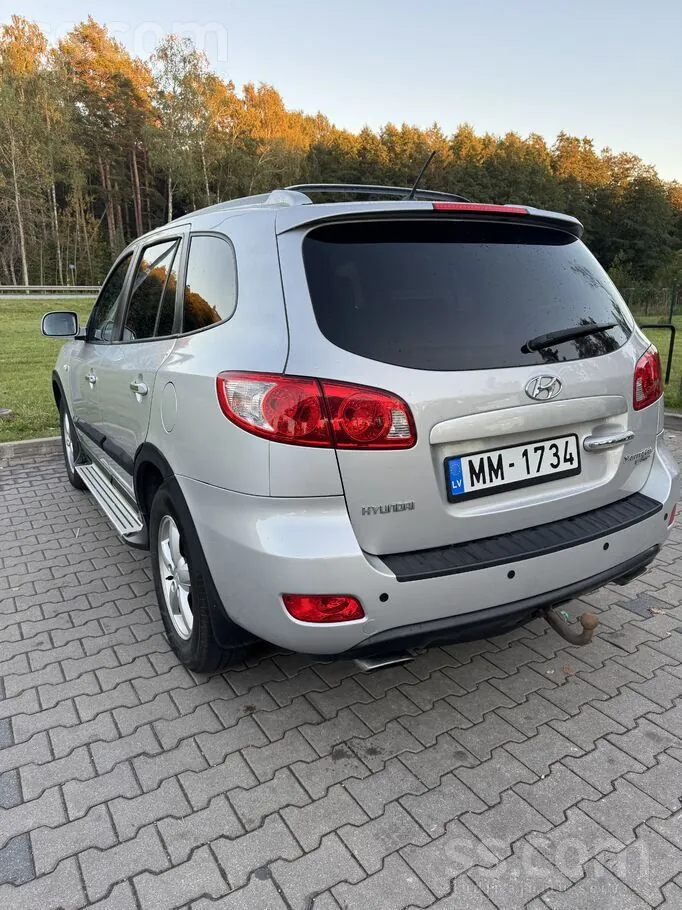 Hyundai Santa Fe 2009 photo 3