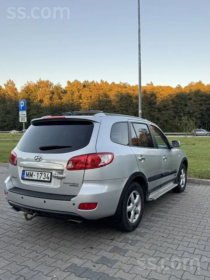 Hyundai Santa Fe 2009 photo 4