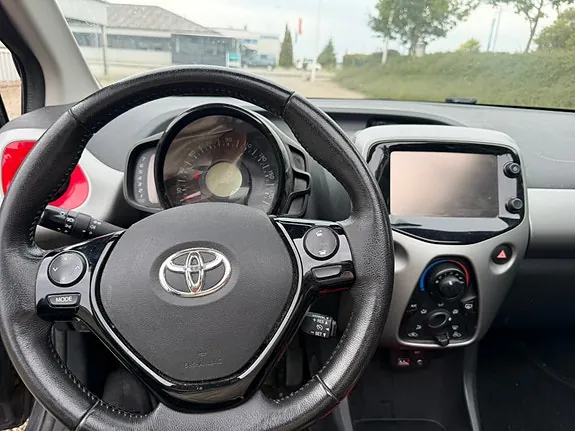 Toyota Aygo 2015 photo 4
