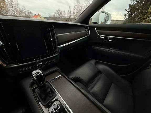 Volvo V90 Cross Country 2018 photo 5