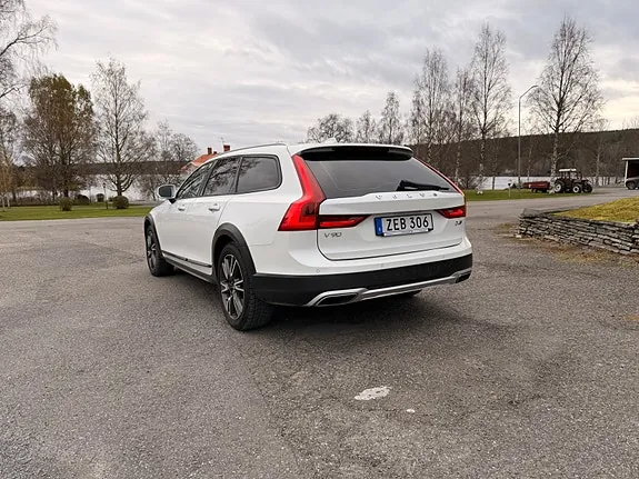 Volvo V90 Cross Country 2018 photo 4
