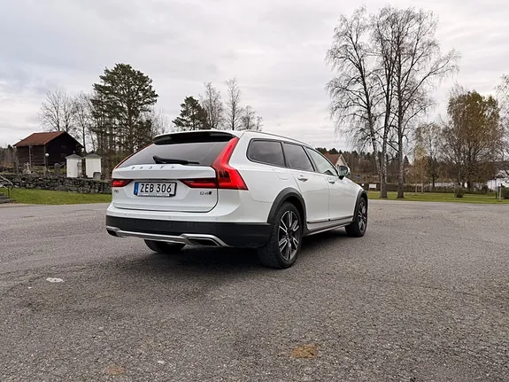 Volvo V90 Cross Country 2018 photo 3