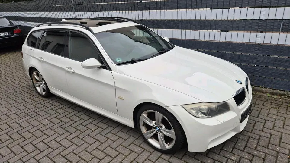 BMW E91 320D