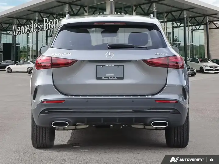 Mercedes-Benz Gla 2026 photo 5