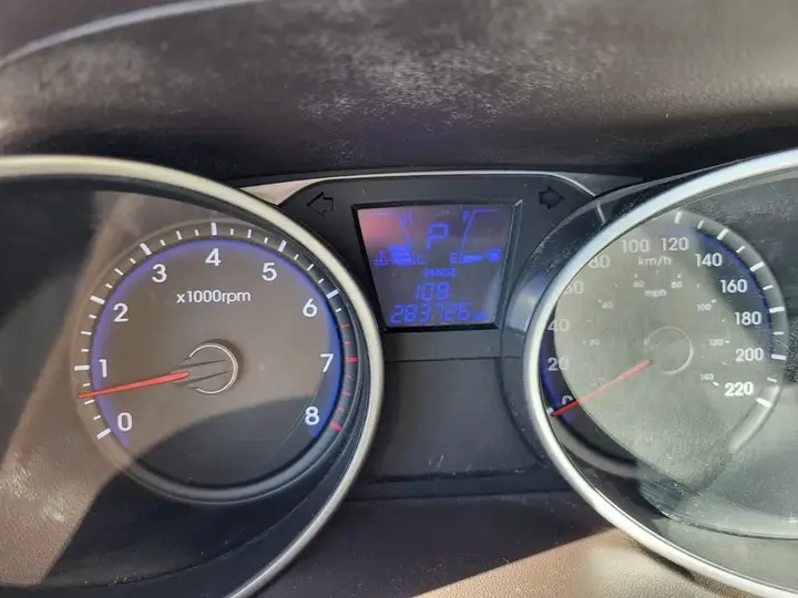 Hyundai Tucson 2012 photo 3
