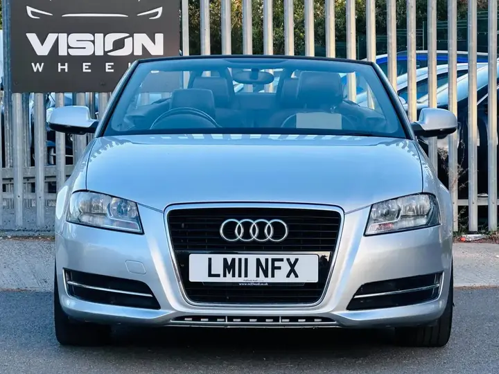 Audi A3 Cabriolet 2011 photo 2