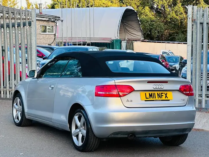 Audi A3 Cabriolet 2011 photo 4