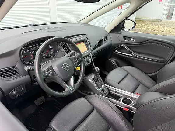Opel Zafira Tourer 2017 photo 5
