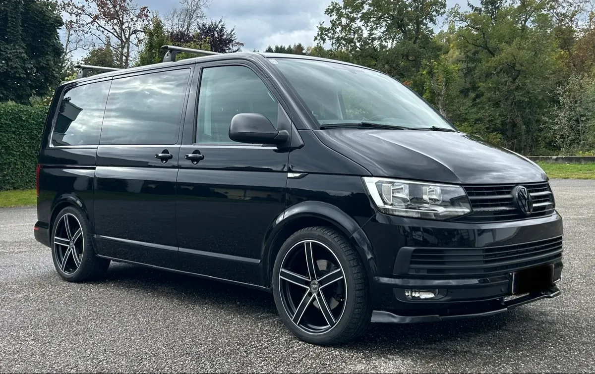 Volkswagen Multivan 2017 photo 2
