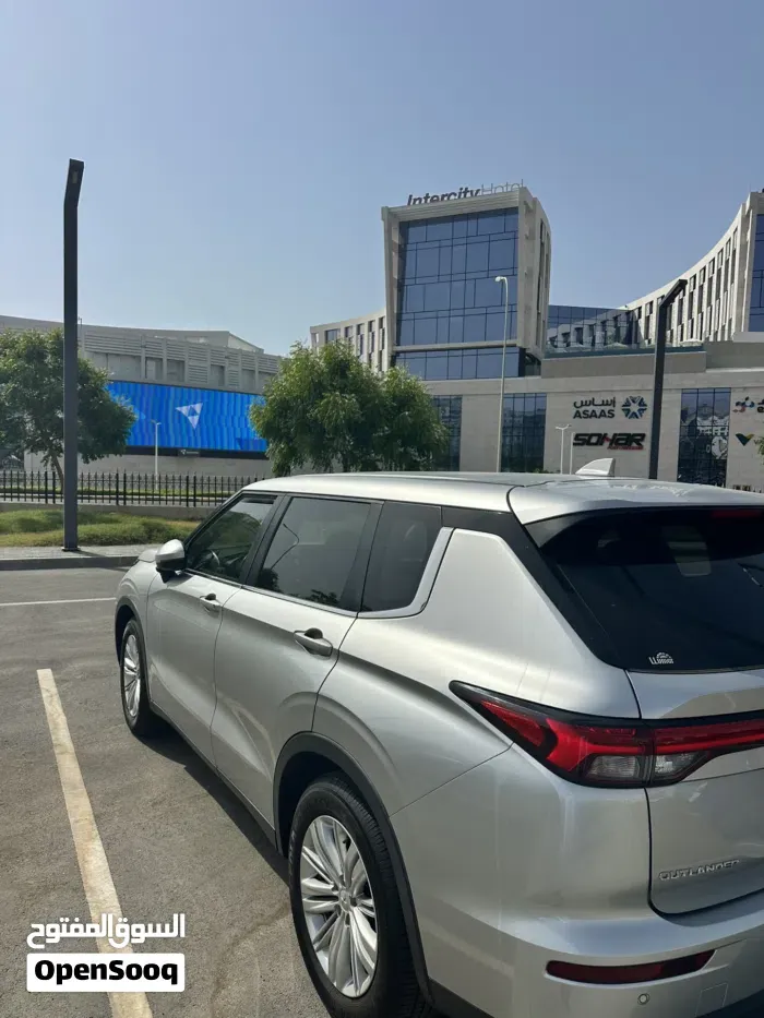 Mitsubishi Outlander 2023 photo 4