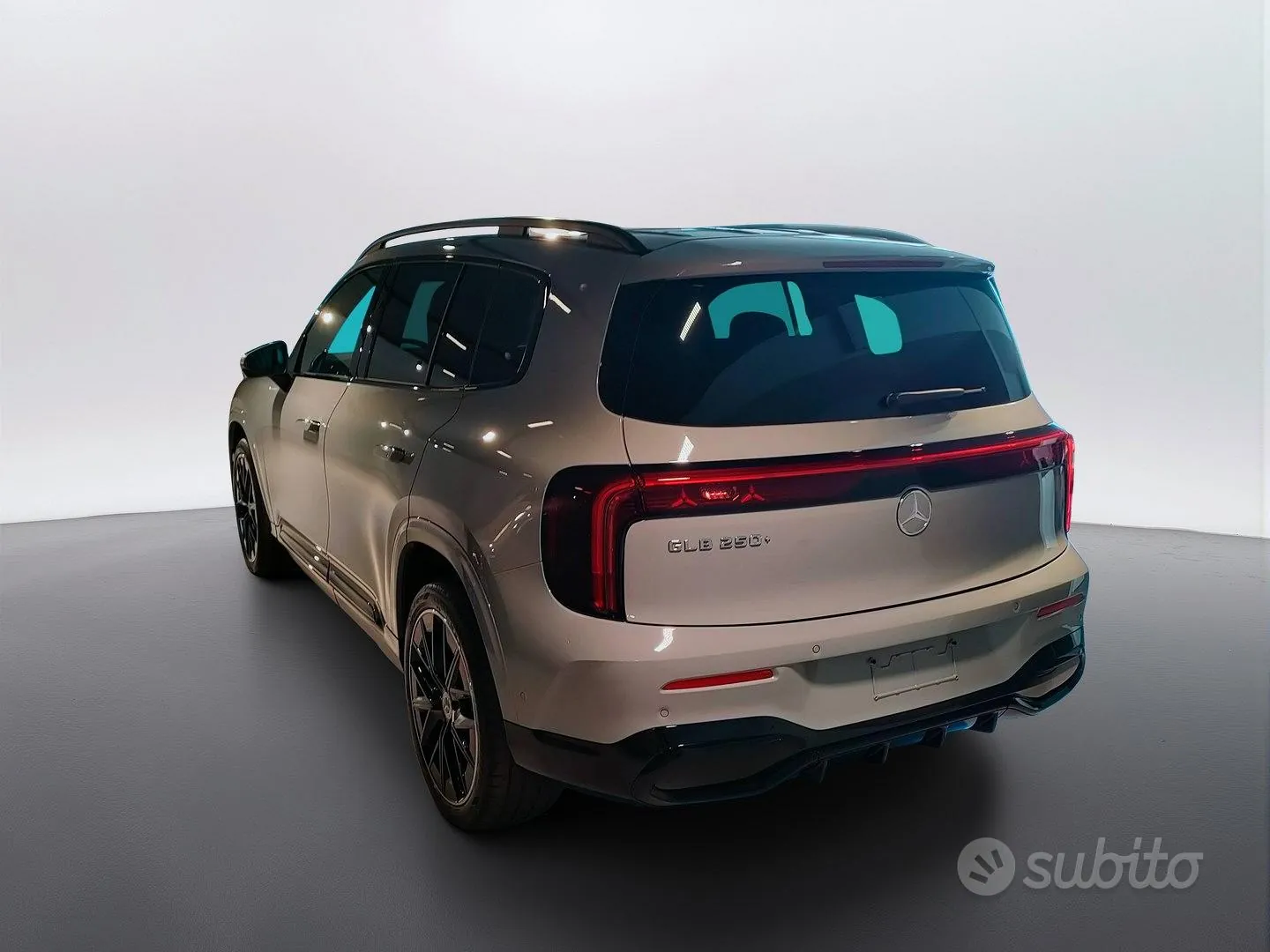 Mercedes-Benz Glb photo 4