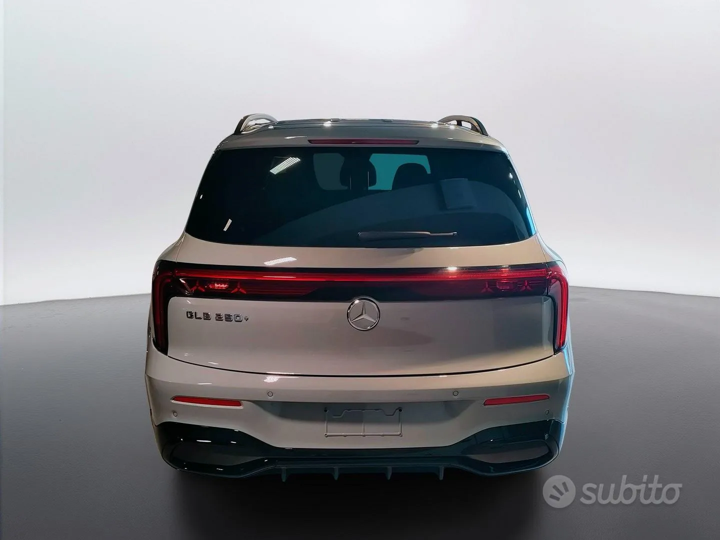 Mercedes-Benz Glb photo 3