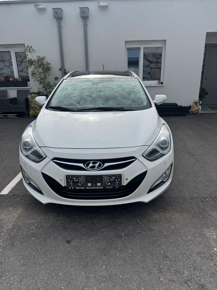 Hyundai I40 2012 photo 2