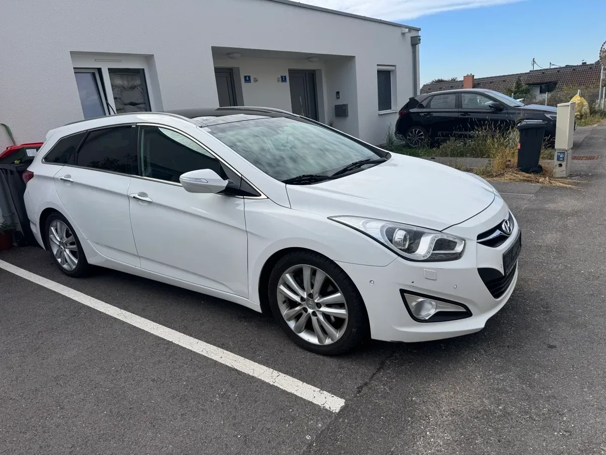 Hyundai I40 2012 photo 3