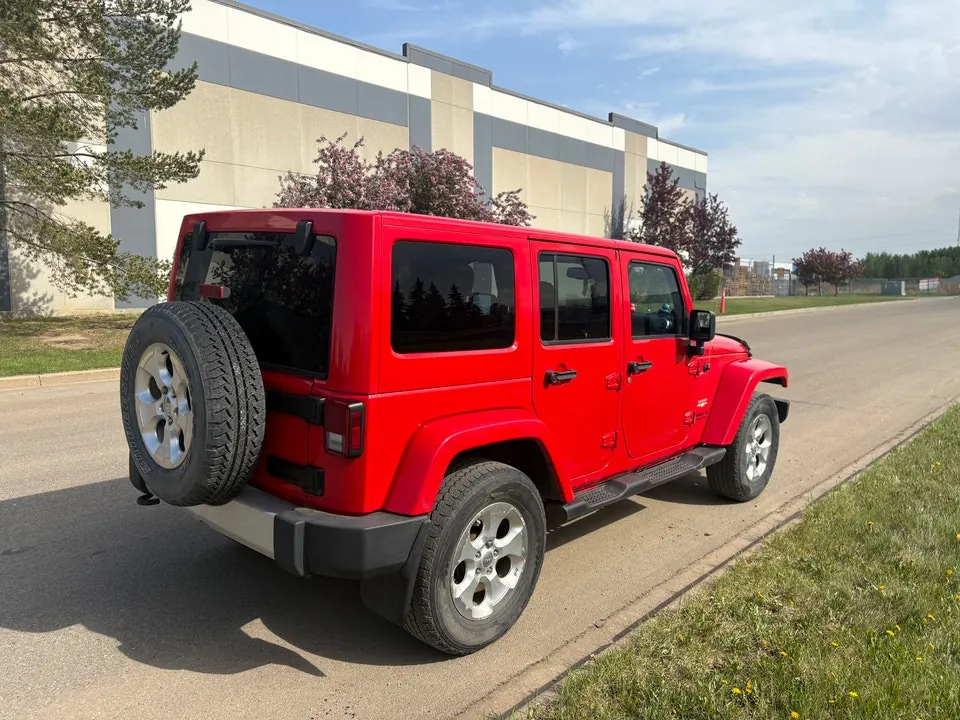 Jeep Wrangler Unlimited 2014 photo 2